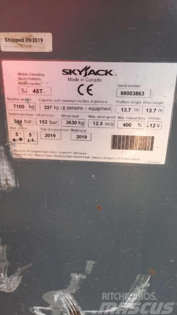 SkyJack SJ 45 T Telescopic boom lifts