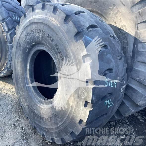  DOUBLE COIN 26.5R25 Tyres, wheels and rims