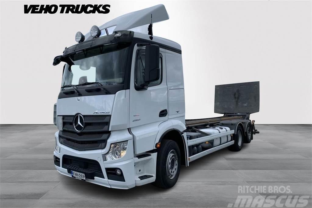 Mercedes-Benz Actros L2551 L/6x2 Containerframe/Skiploader trucks