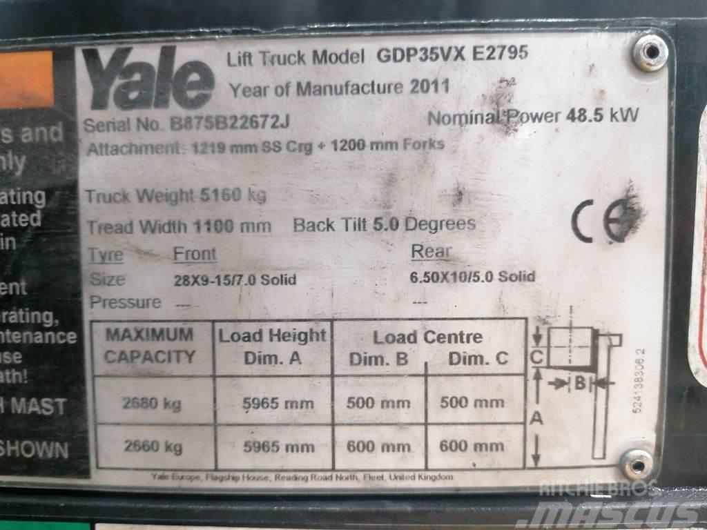 Yale GDP35VX Diesel trucks
