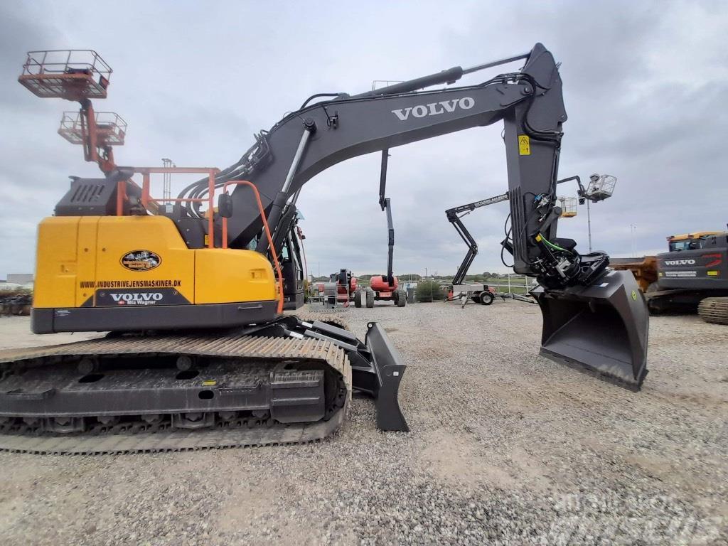 Volvo ECR 355 E Crawler excavators