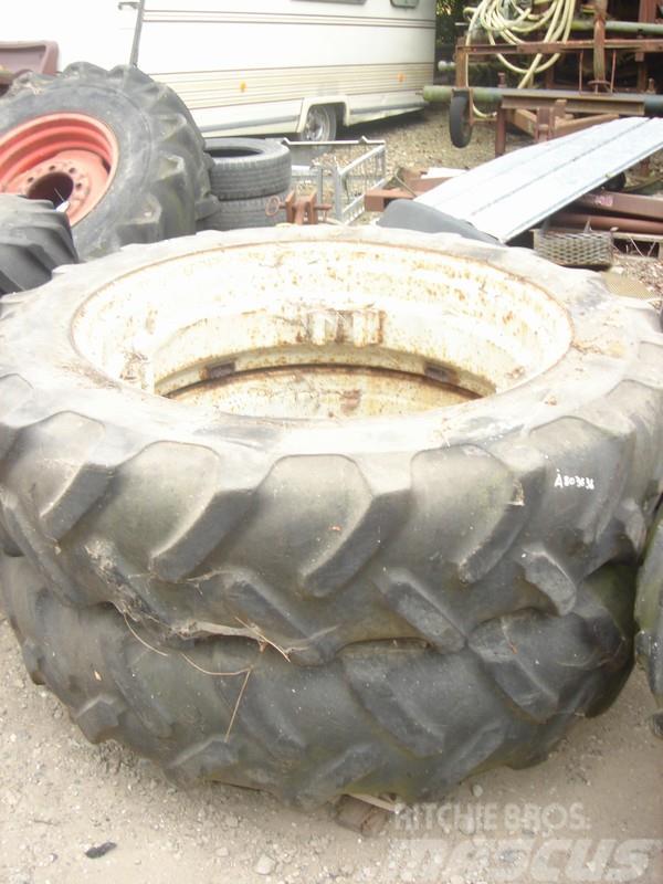 Michelin 13.6-38 Tyres, wheels and rims