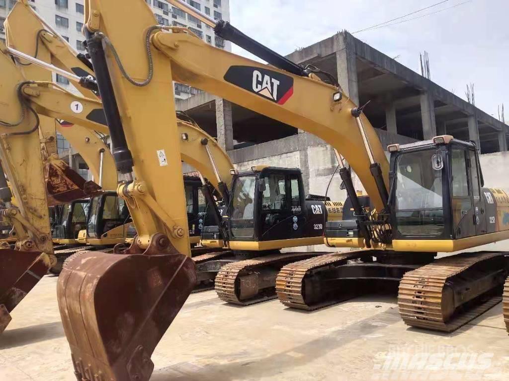 CAT 323 D Crawler excavators