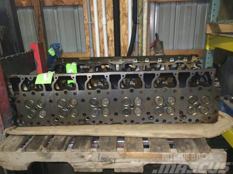 CAT 105-3797 - 3412 Engine Heads Other components