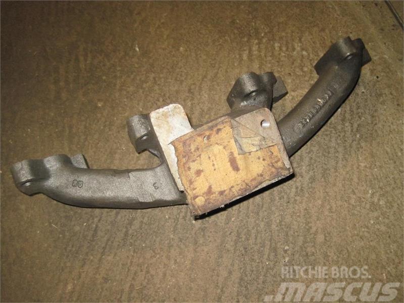 Ford 6410-6810 Manifold Combine harvester accessories