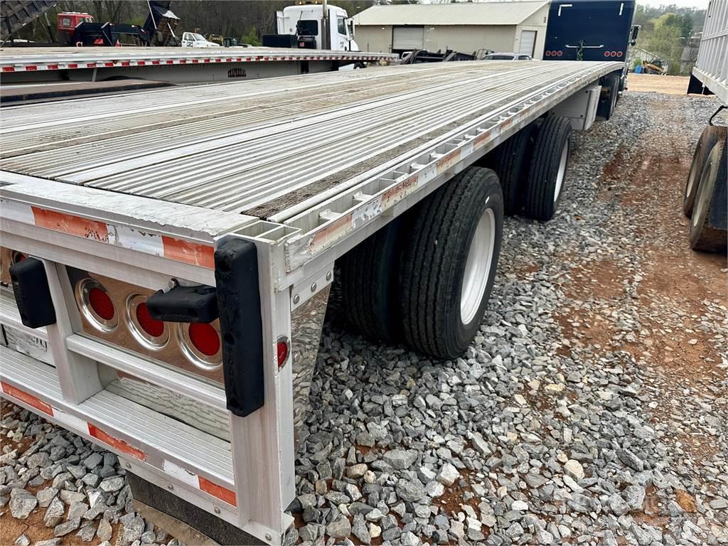 Reitnouer 53X102 Flatbed/Dropside trailers