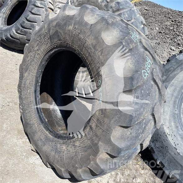 Goodyear 19.5L-24 Tyres, wheels and rims