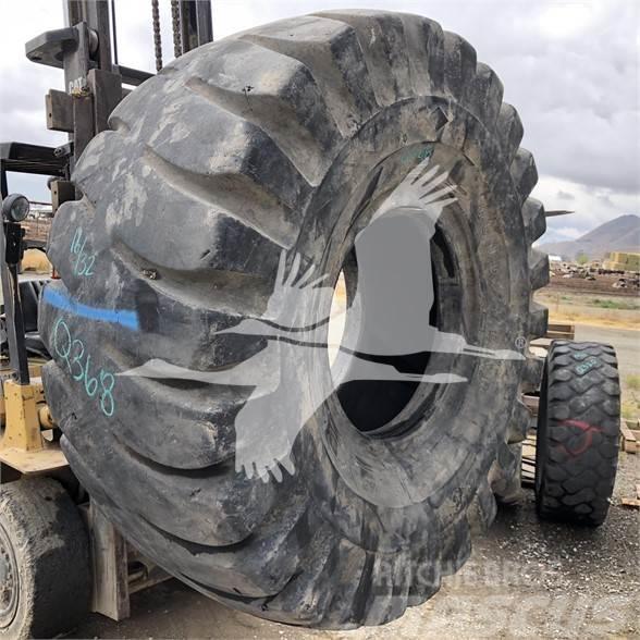 Goodyear 26.5X25 Tyres, wheels and rims