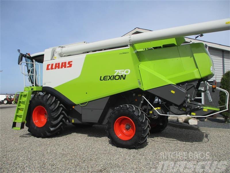 CLAAS LEXION 750 Gårdmaskine med valgfrit skærebord V900 Combine harvesters