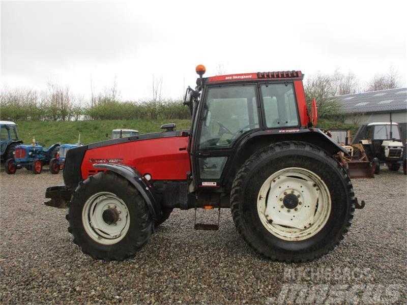 Valtra 8050 with defect clutch/gear, can not drive Tractors