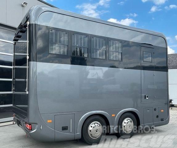 Schwarzmüller 4 Pferde, Wohnung mit Dusche Animal transport trailers
