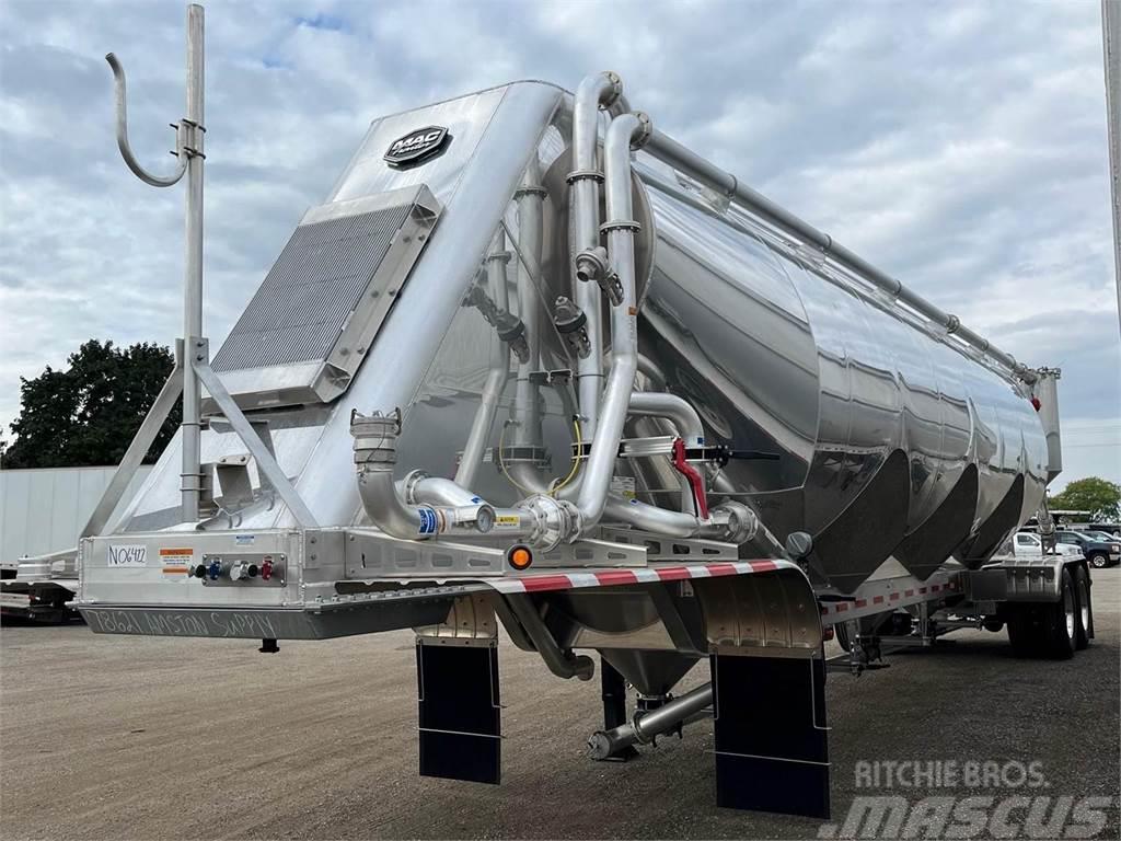 MAC Trailer 44' VACUUM TANK 1600V Tanker trailers