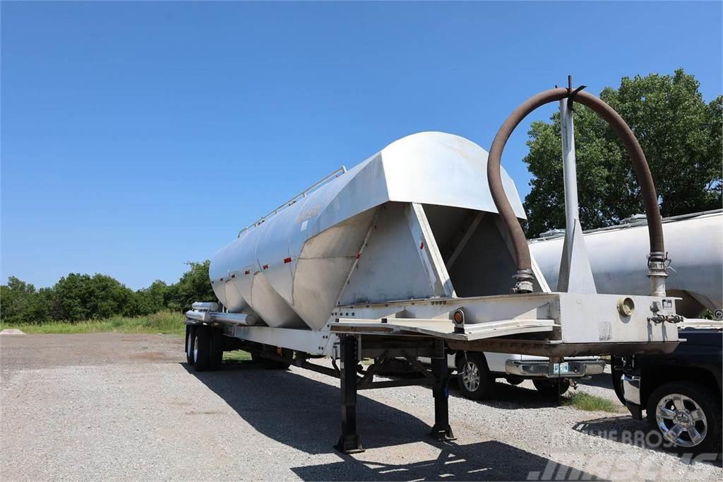  NORTHERN 1000 CF ALUMINUM PNEUMATIC AIR RIDE Tanker trailers