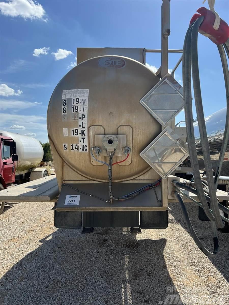  STE DOT 407 SS | 4000 GAL STAINLESS| WITH PUMP | A Tanker trailers