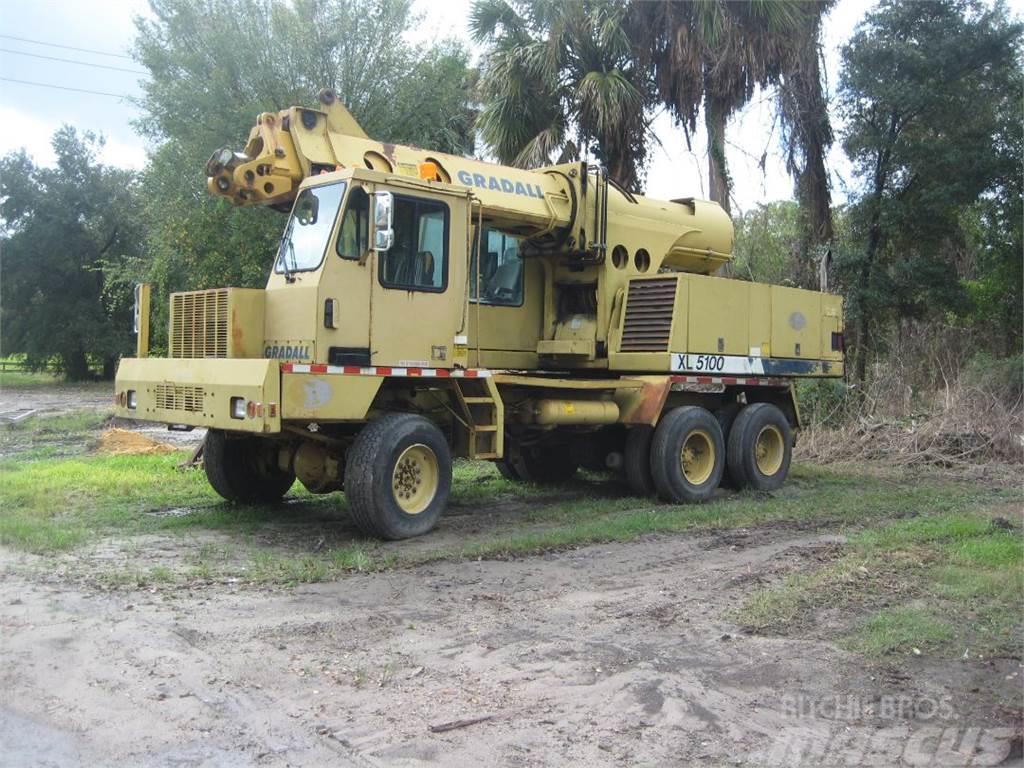 Gradall XL5100 Wheeled excavators
