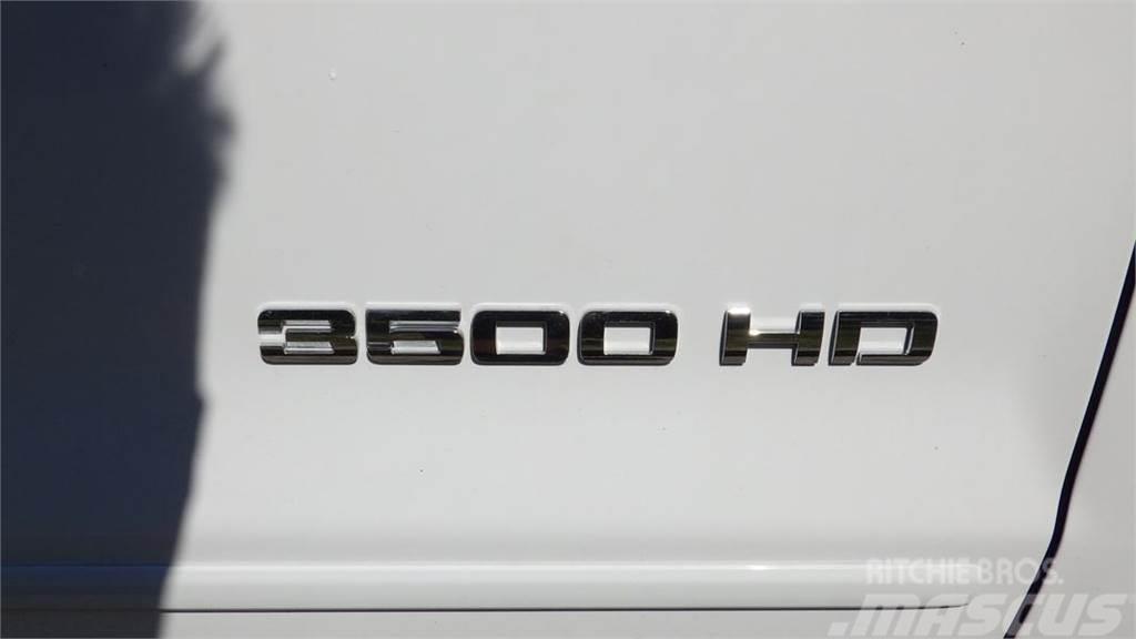 Chevrolet Silverado 3500HD Flatbed / Dropside trucks