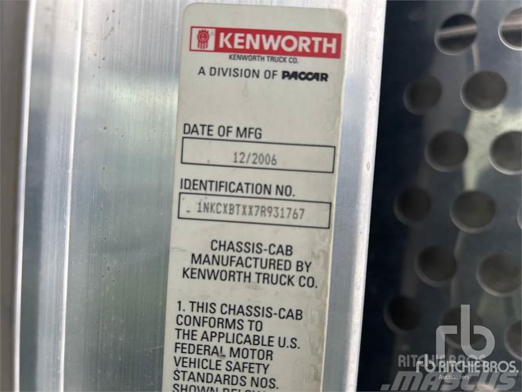 Kenworth C500 Flatbed / Dropside trucks
