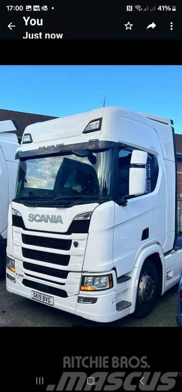 Scania R450 hiroof Tractor Units