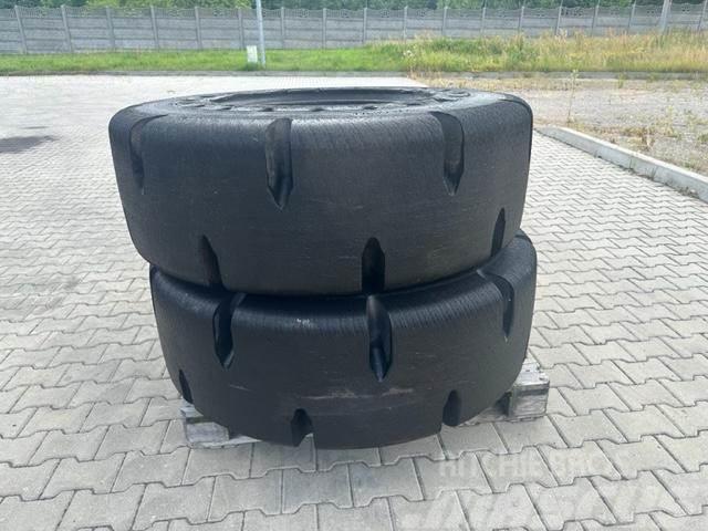 OPONA PEŁNA 17,5R25 Tyres, wheels and rims
