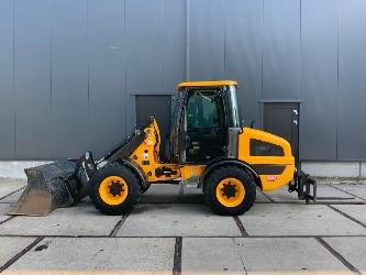 JCB 406