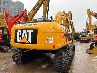 CAT 323 D