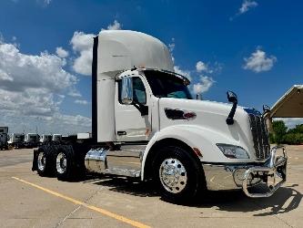 Peterbilt 579