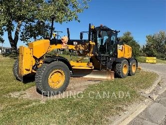 CAT 150 AWD