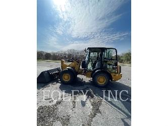 CAT 906M