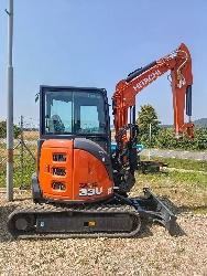 Hitachi ZX33U