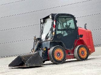 JCB R260