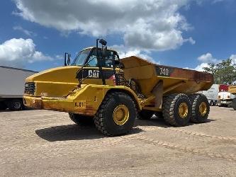 CAT 740