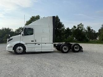 Volvo VNR64T640