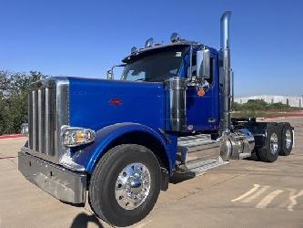 Peterbilt 589