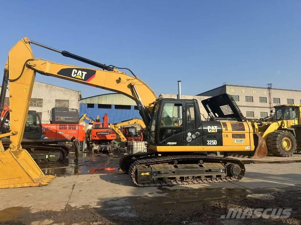 CAT 325 D Crawler excavators