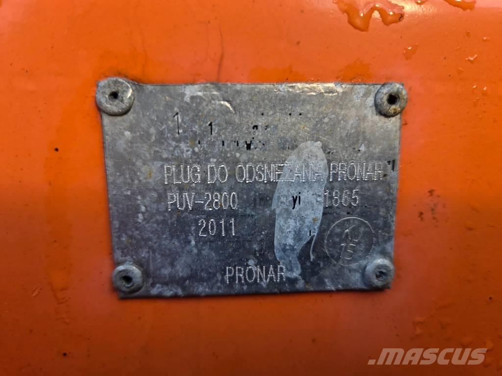 Pronar PUV 2800 Snow blades and plows