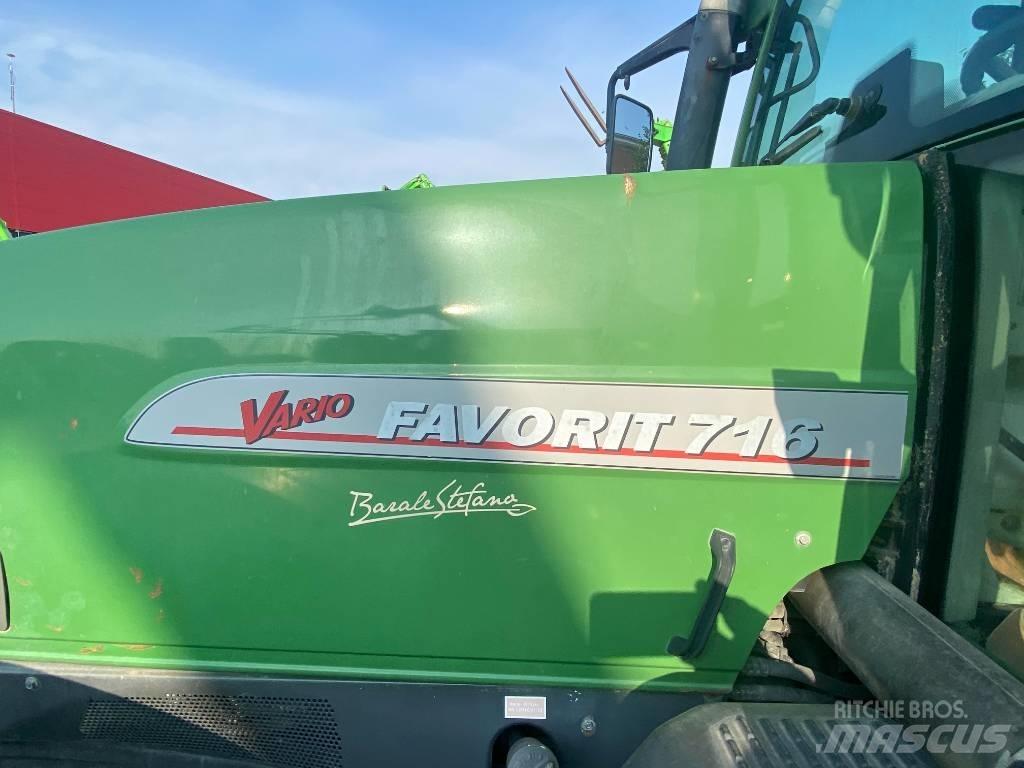 Fendt 716 Tractors