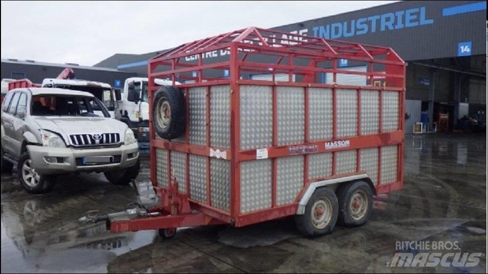Masson B3000 Livestock carrying trailers