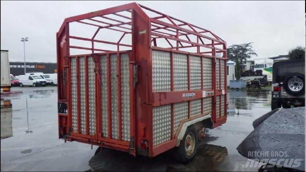 Masson B3000 Livestock carrying trailers