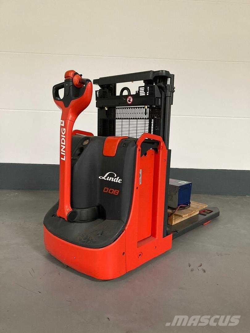 Linde D08 High lift order picker