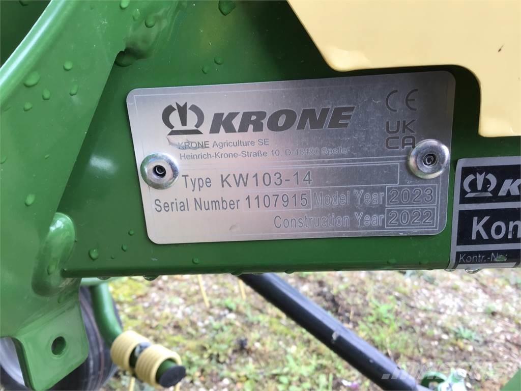 Krone Vendro 820 Rakes and tedders