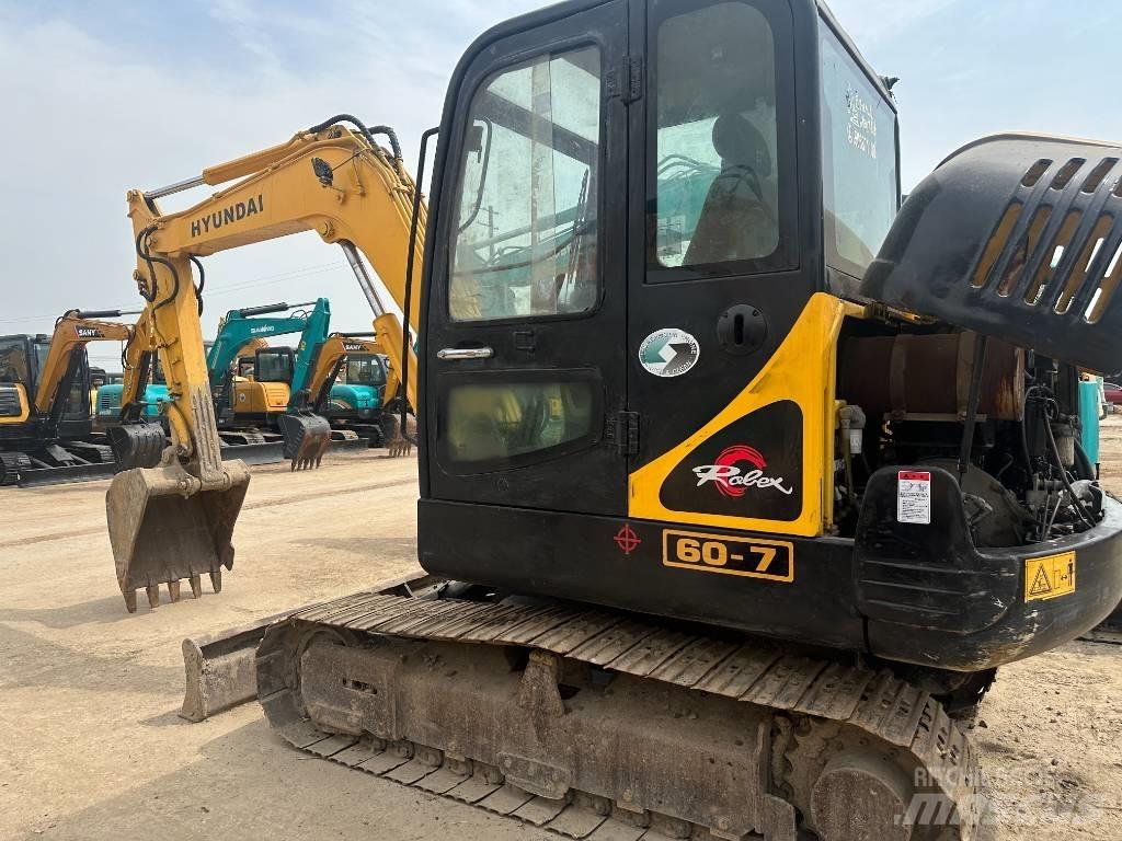 Hyundai 60 Mini excavators < 7t