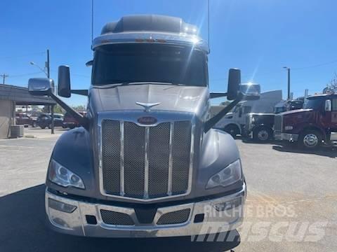 Peterbilt 579 Truck Tractor Units