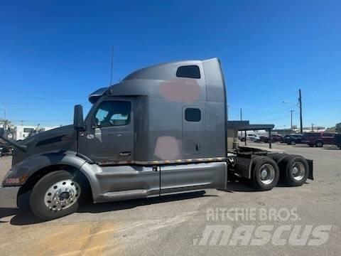 Peterbilt 579 Truck Tractor Units