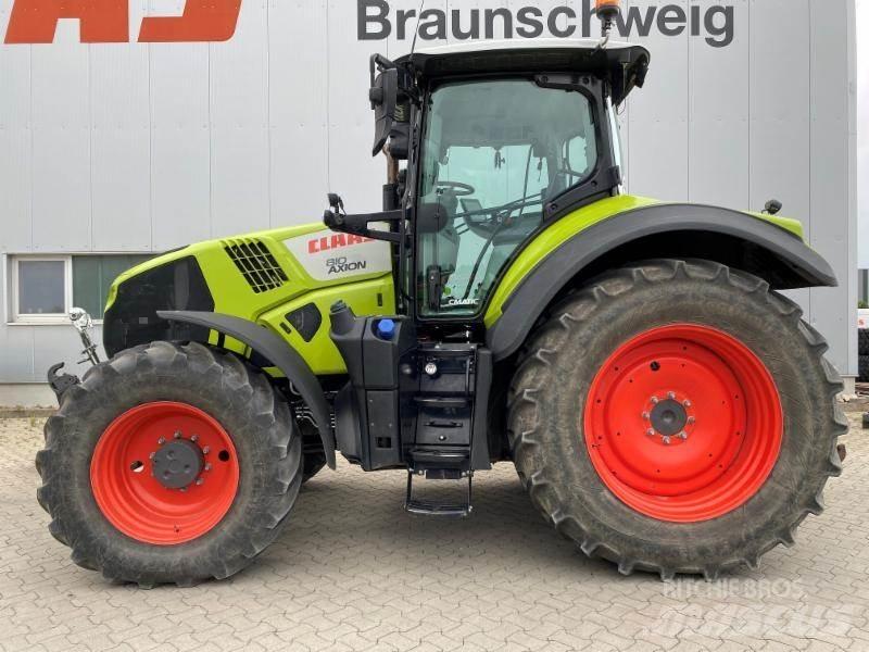 CLAAS AXION 810 Tractors