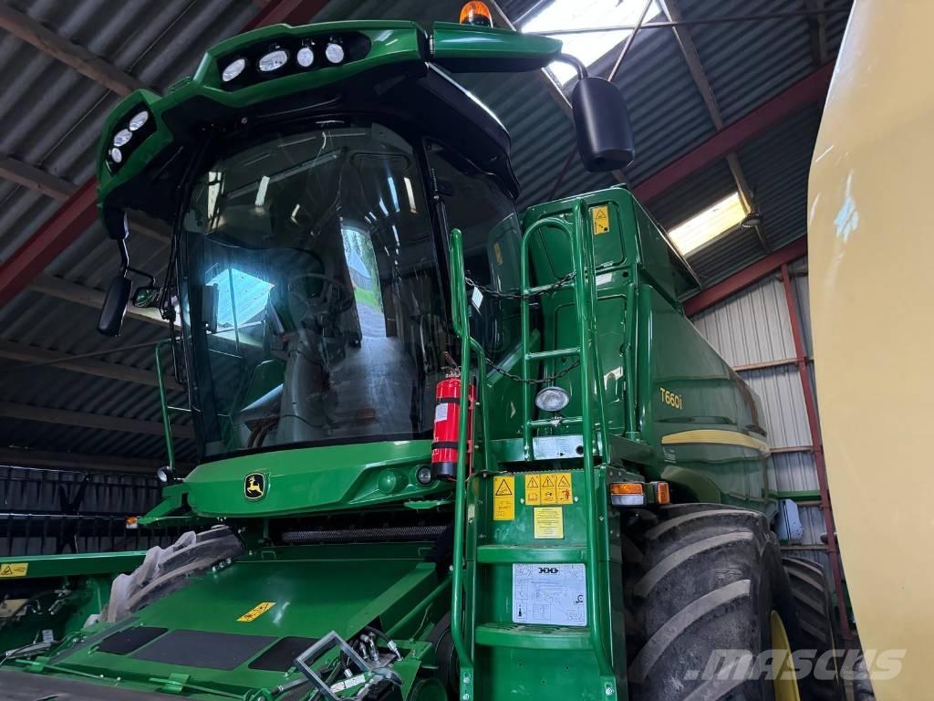 John Deere T 660i Combine harvesters