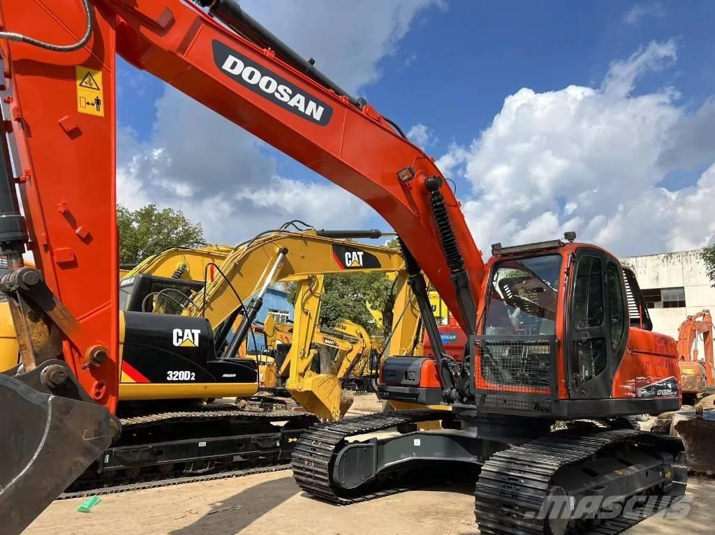 Doosan DX 225 LC-9c Mini excavators < 7t