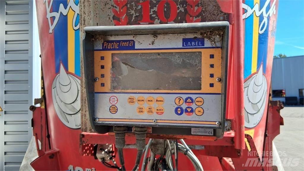 Peecon VME 120 Mixer feeders