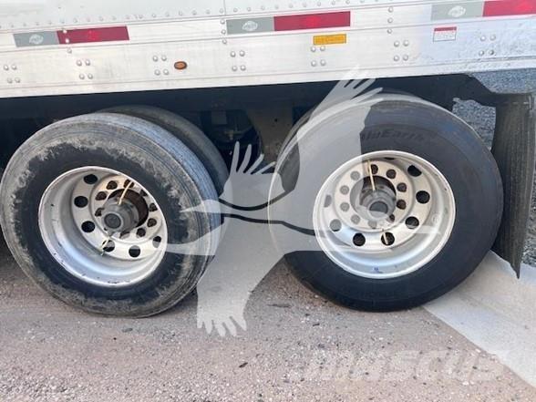 Utility 3000R Temperature controlled semi-trailers