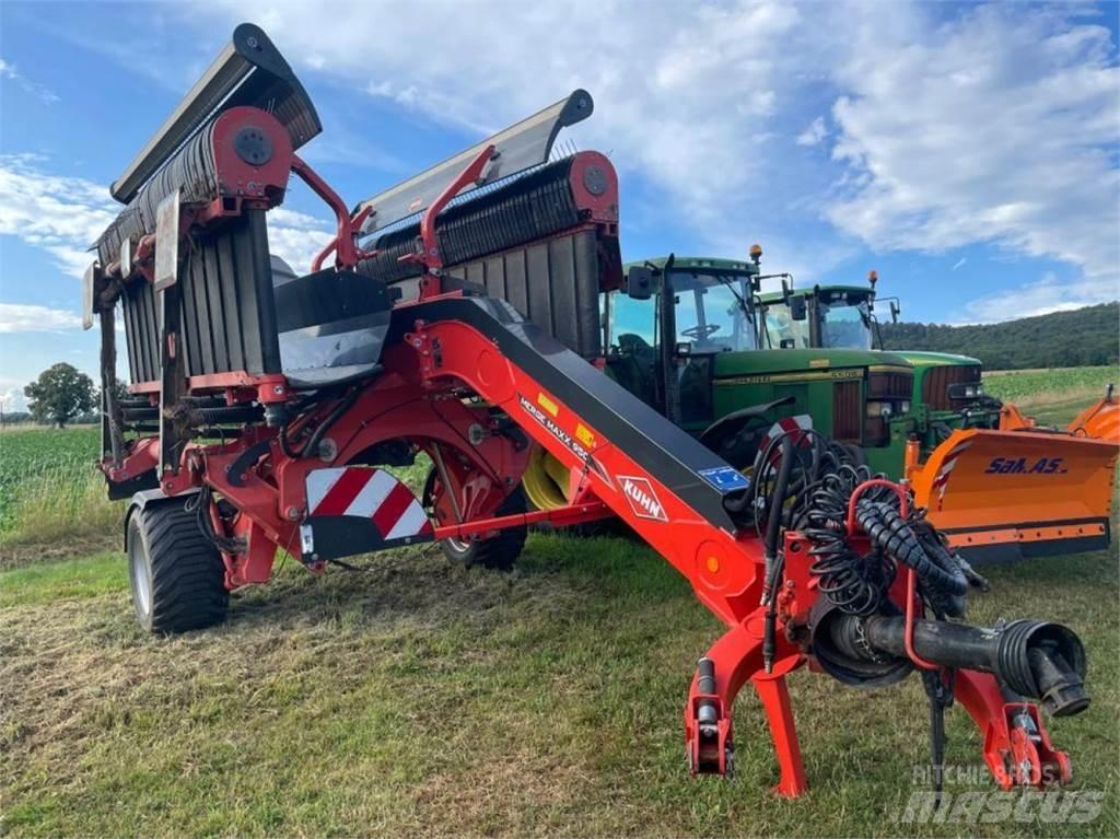 Kuhn MergeMaxx950 Windrowers