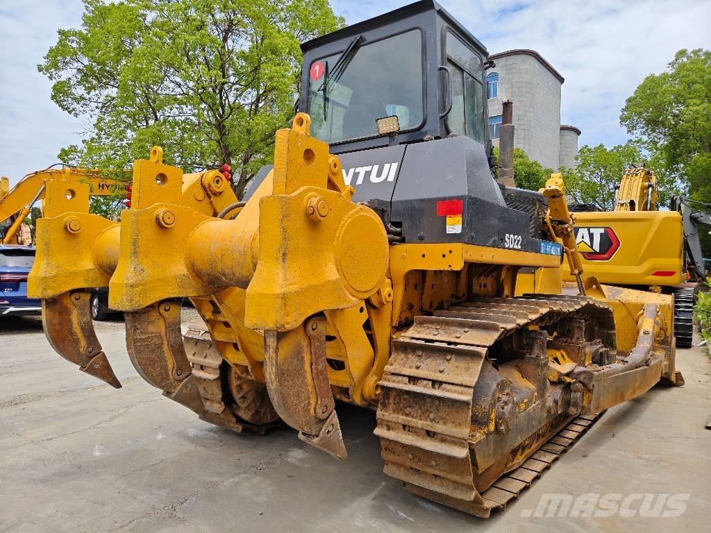 Shantui SD22 Crawler dozers